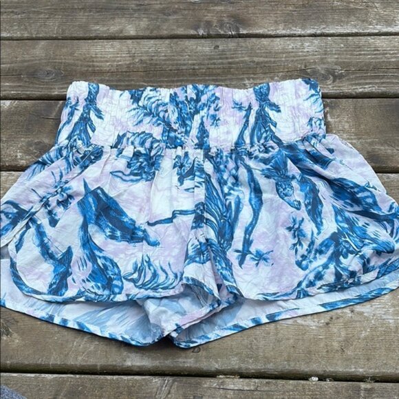 Free People The Way Home Floral Blue and White Womens Shorts size M - Picture 1 of 6